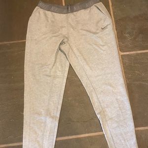 Women’s Nike sweatpants